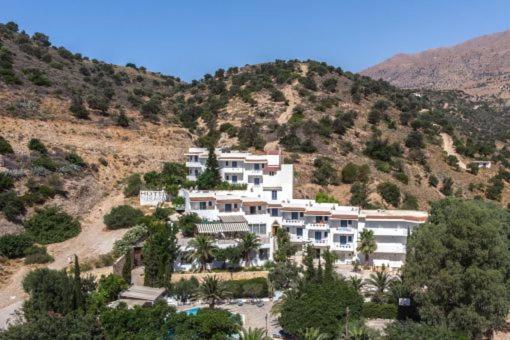 Neos Ikaros Hotell Agia Galini Exteriör bild